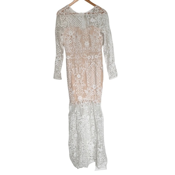 Southern Fried Chics long sleeve lace wedding gown - Picture 4 of 6